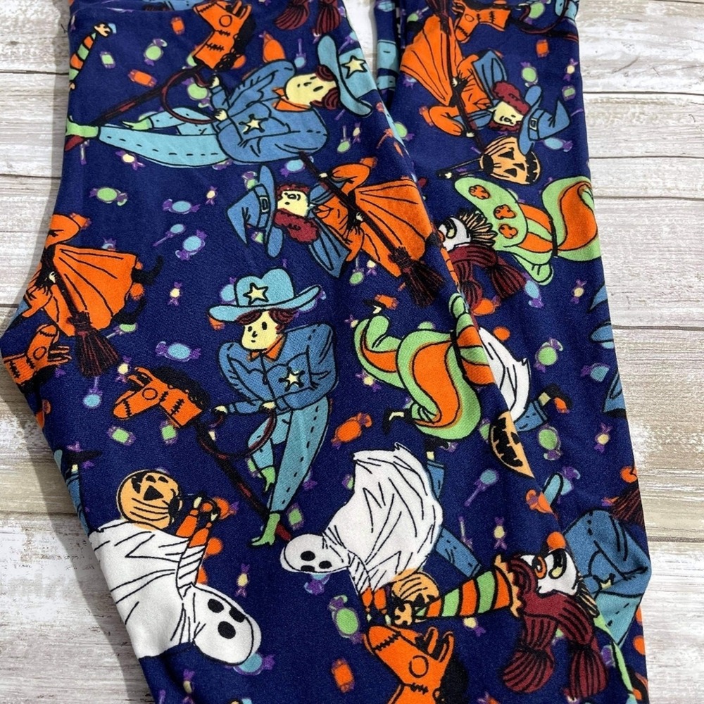 Lularoe Tween Leggings HALLOWEEN Ghost Witches Cowgirl Vintage Design sz 8-14‎